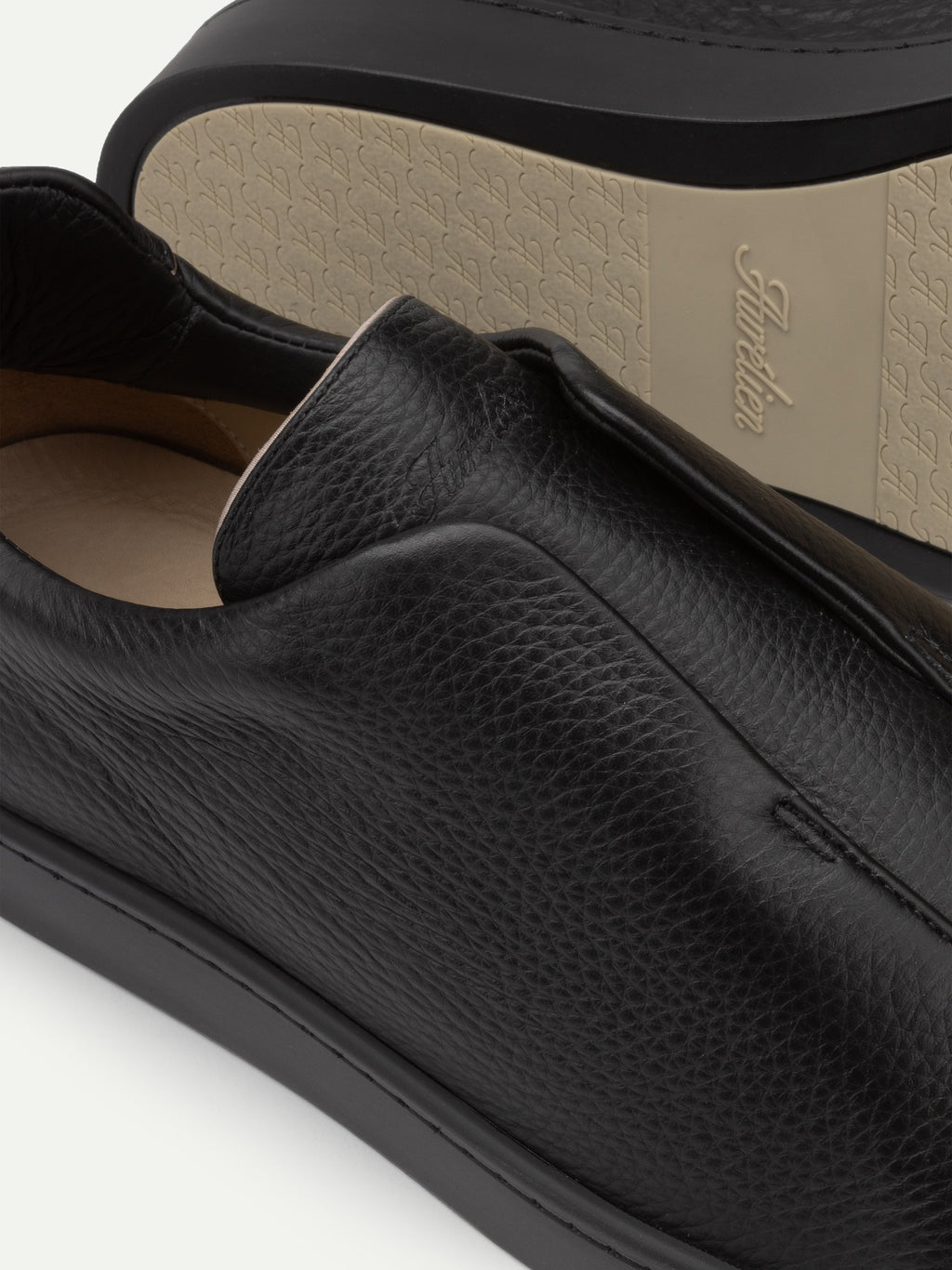 Zapatilla Cannes Negro Intenso