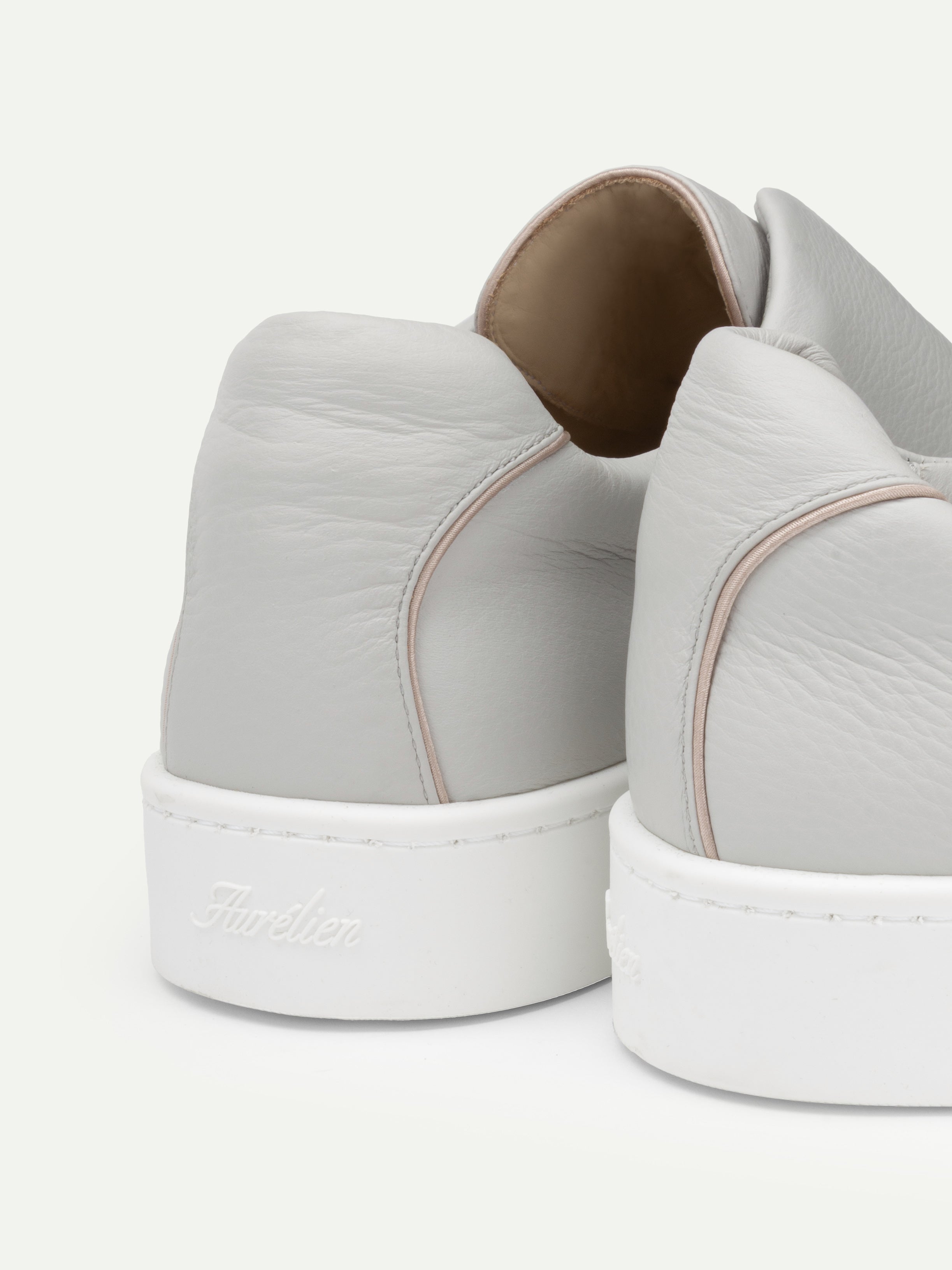 Zapatilla Cannes Gris Clásico (Cuero)