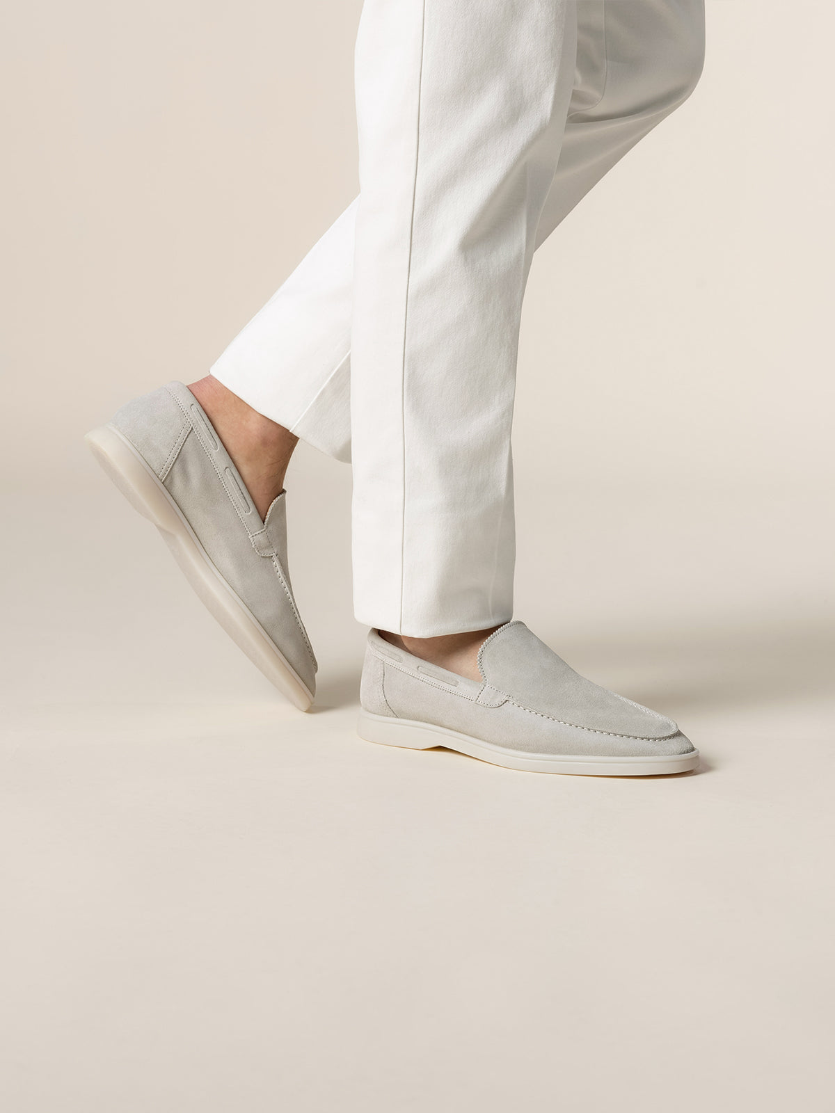 Mocasín Riviera Gris Clásico (Ante)