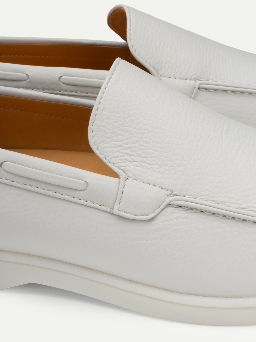 Mocasín Riviera Gris Clásico (Cuero)