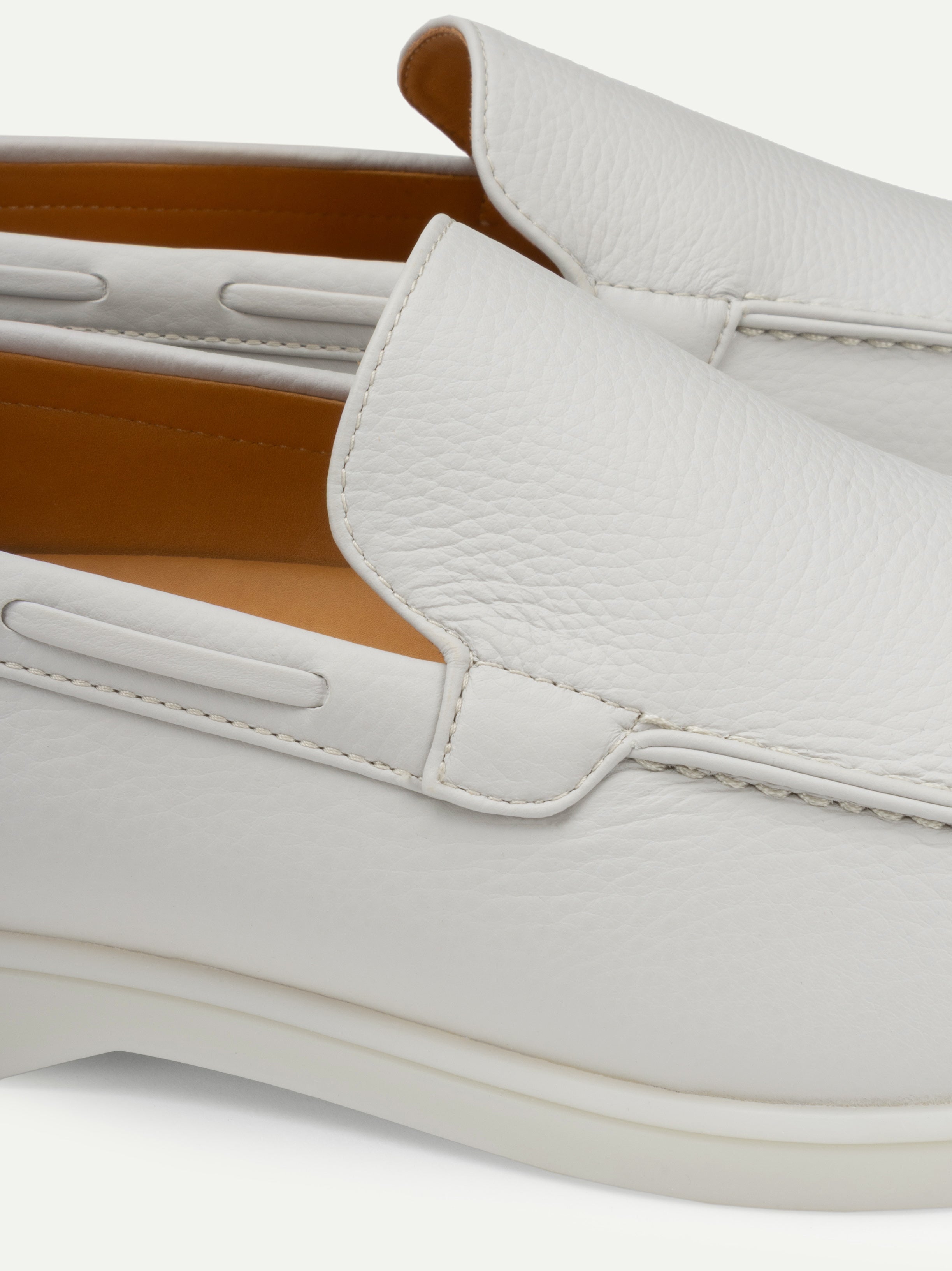Mocasín Riviera Gris Clásico (Cuero)