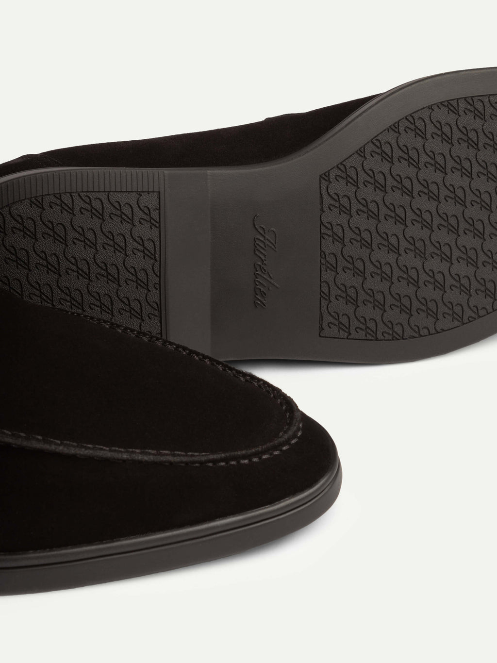 Mocasín Riviera Negro Intenso (Ante)