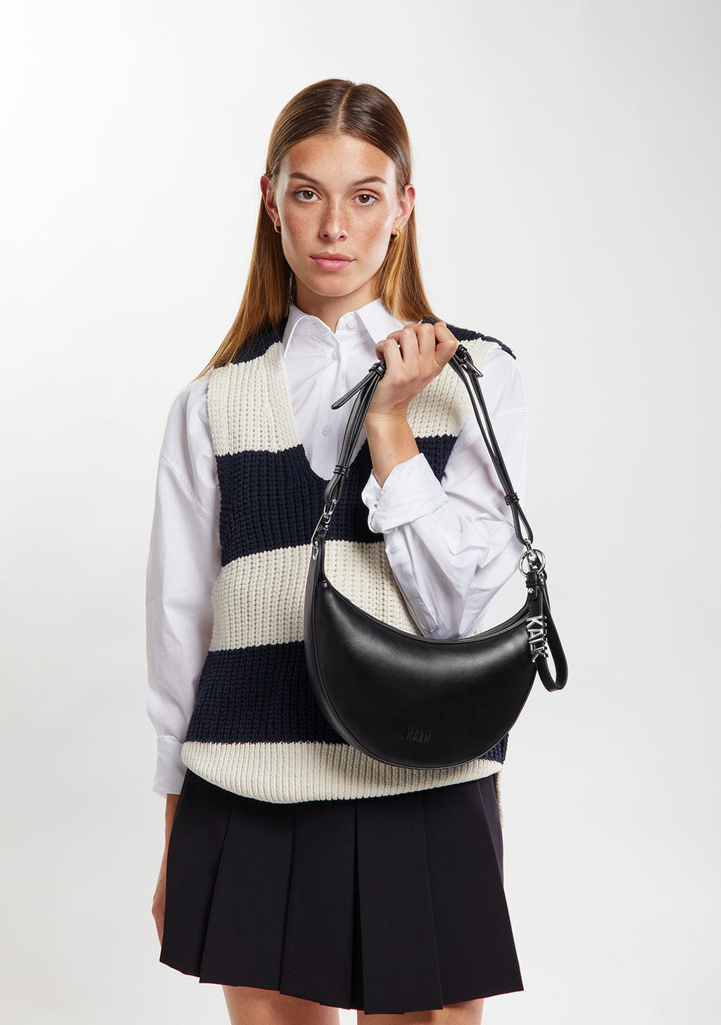 Crescent Bag Black Kalk